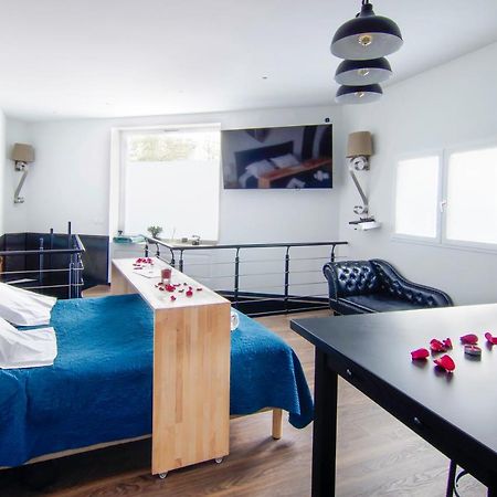Mieuxqualhotel Jacuzzi Privatif La Retro Bordeaux Kültér fotó