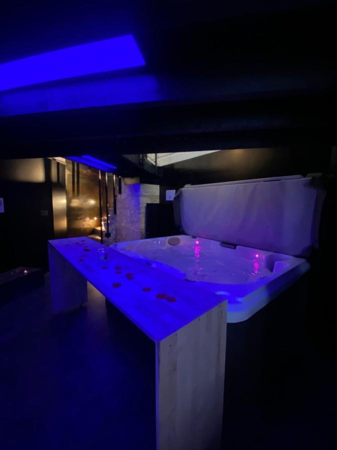 Mieuxqualhotel Jacuzzi Privatif La Retro Bordeaux Kültér fotó