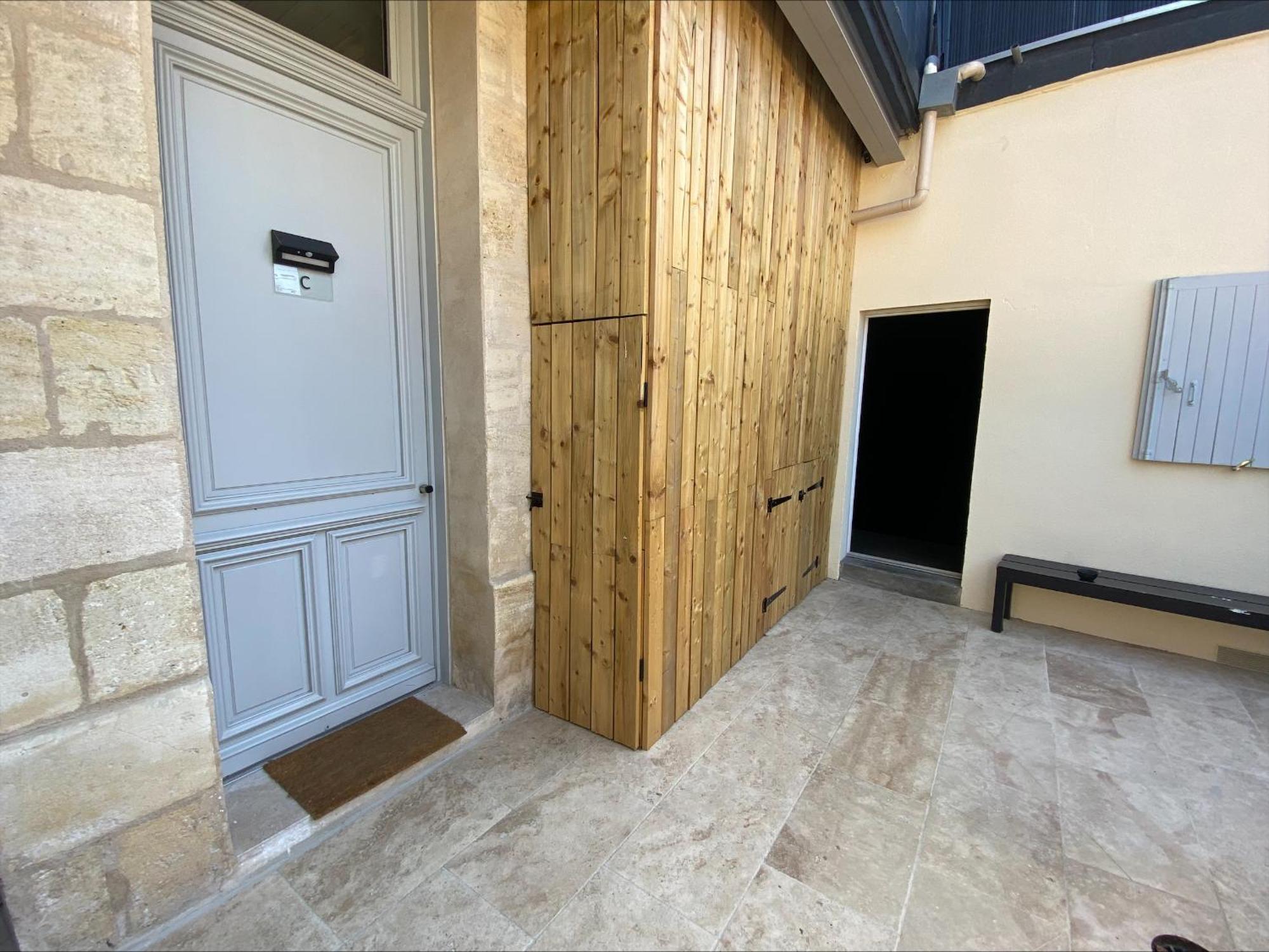 Mieuxqualhotel Jacuzzi Privatif La Retro Bordeaux Kültér fotó
